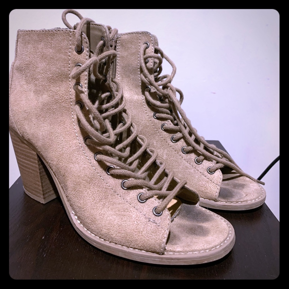 tan beige wedges, lace up.